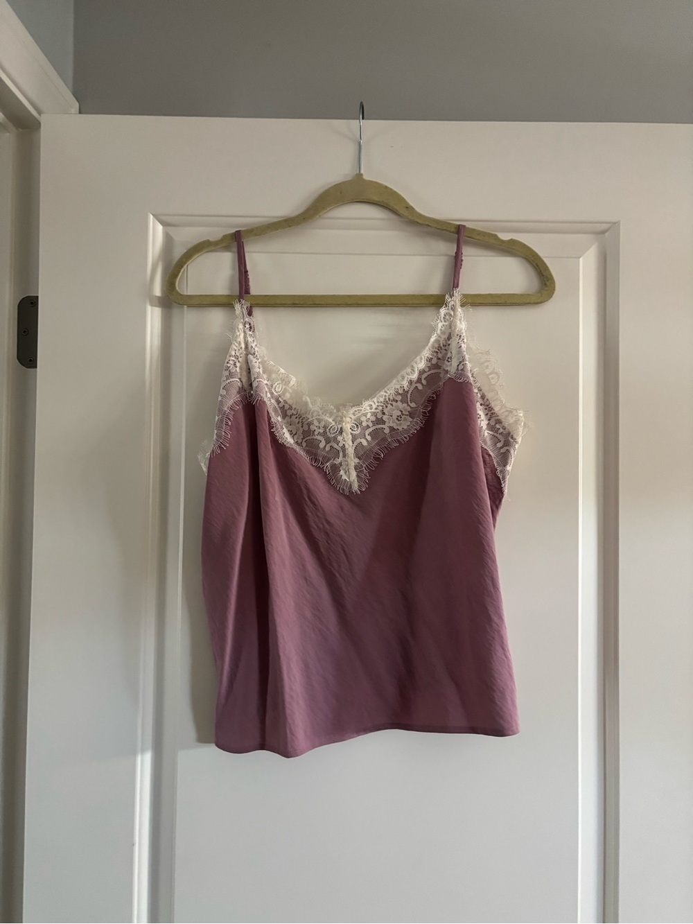 GAP Lace-Trim Cami in Mauve
